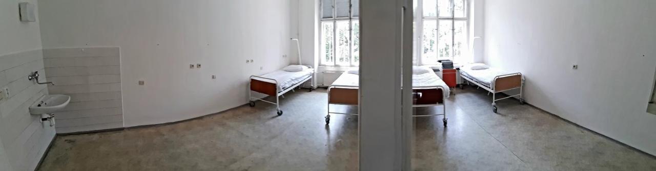 Franz Kafka Spital Hostel Brno Ngoại thất bức ảnh
